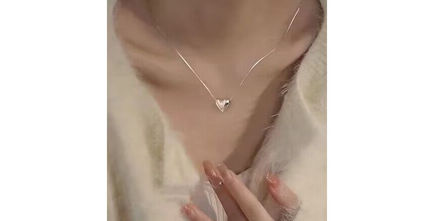 Heart Necklace Glossy Pendant