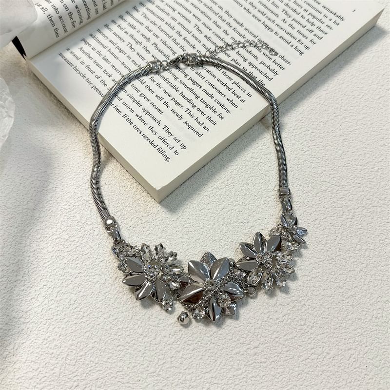 Floral Necklace Fringed Rhinestone