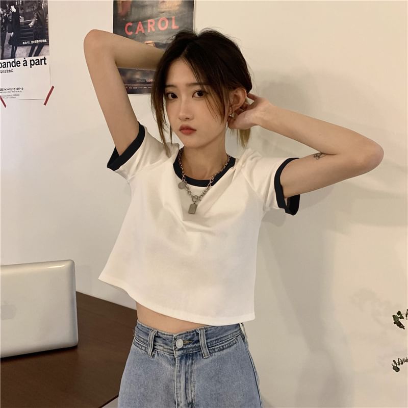Crew Trim T-Shirt Crop Short-Sleeve Contrast Neck