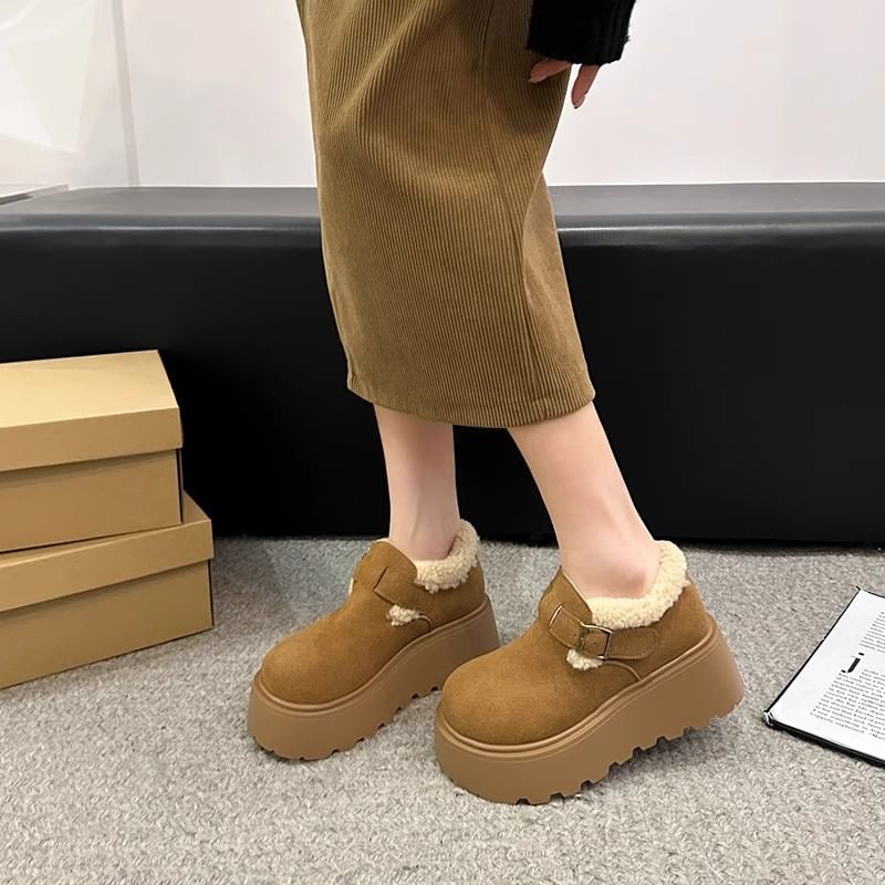 Buckled Fleece-Lined Platform Ankle Snow Boots