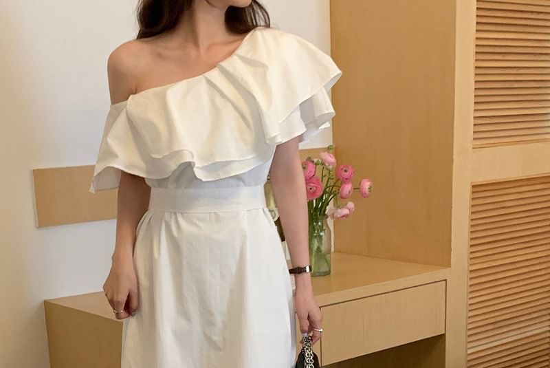 Ruffle Off Shoulder Short Sleeve A-Line Maxi Dress