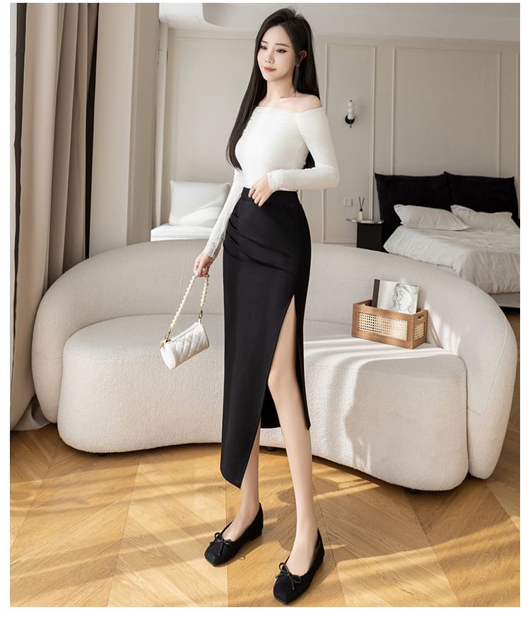 High Waist Slit Midi Pencil Skirt in Plain Style