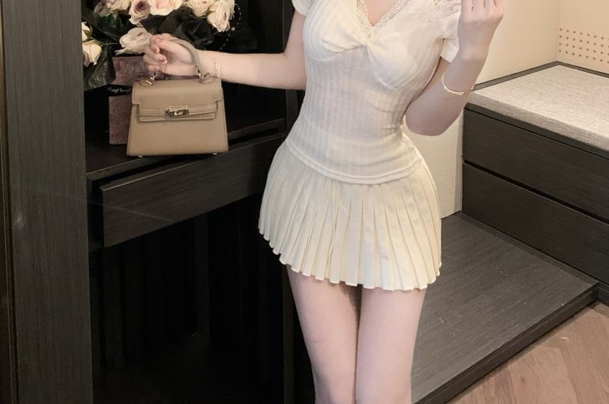 Fit Tee Ribbed Slim Lace Short-Sleeve Cold-Shoulder Plain V-Neck Trim