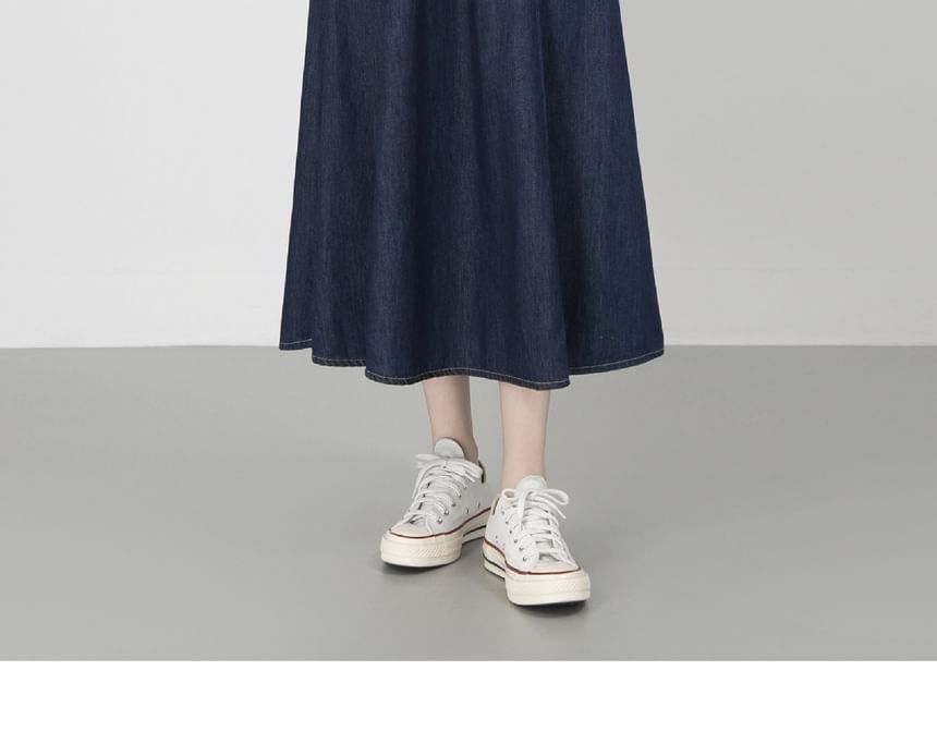 Set: Striped Collared Drawstring Button-Up Cap-Sleeved Crop Blouse + Denim High-Waisted Midi A-Line Skirt