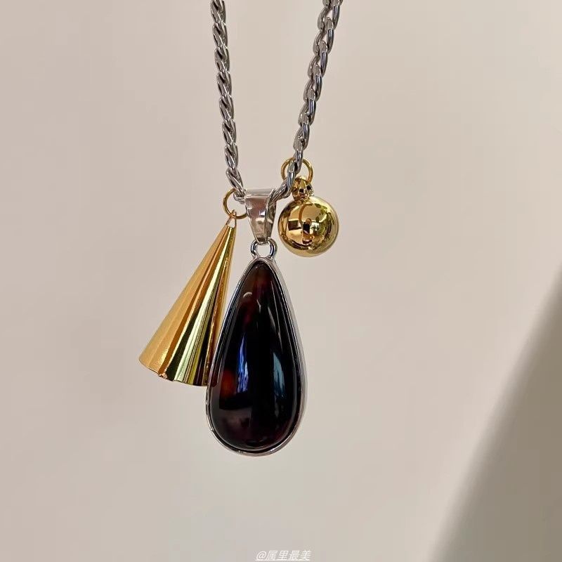 Resin Chain Cuban Droplet Pendant Necklace