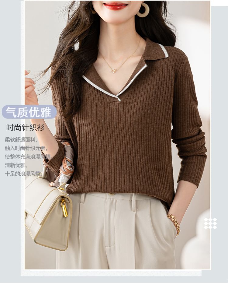 Lapel Collar Knit Top with Long Sleeves and Contrast Trim