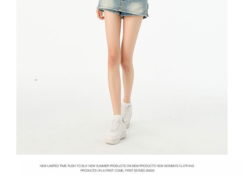 Mid Waist Zip Slit Mini Denim Skort