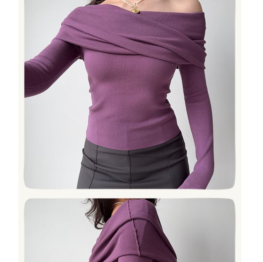Off-Shoulder Long-Sleeve Knit Pullover in Solid Color