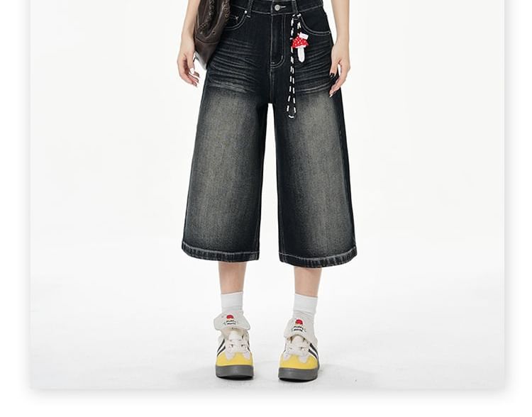 Mid Rise Washed Wide Leg Jorts