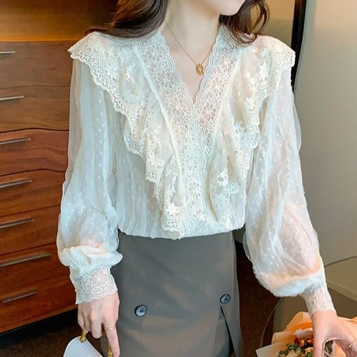 Puff-Sleeve V-Neck Lace Ruffled Blouse