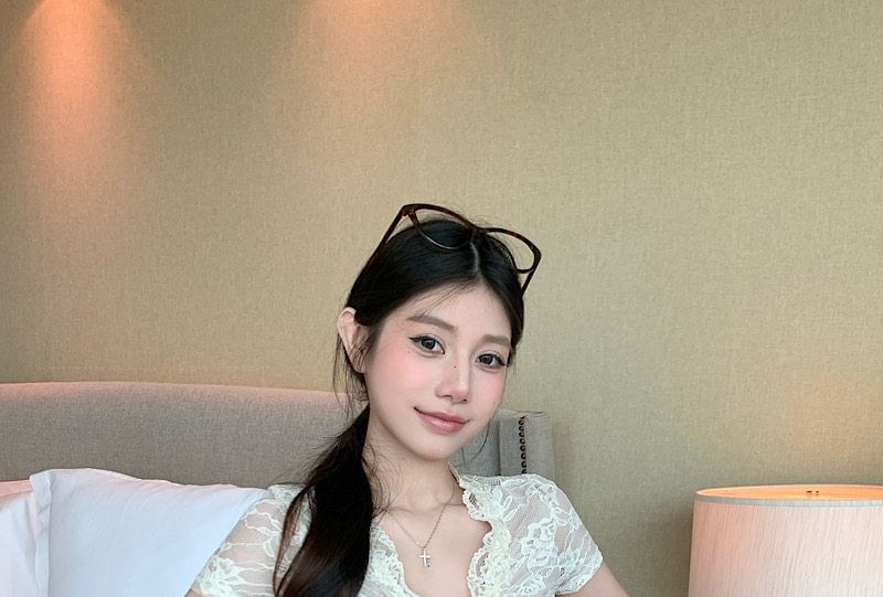 Lace V-Neck Crop Top with Short Sleeves