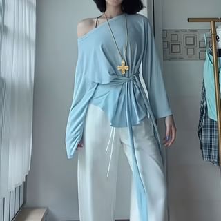 Tee Slim Asymmetrical Off-Shoulder Long-Sleeve Plain Neck Sashed Fit