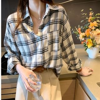 Plaid Collared Long-Sleeve Shirt