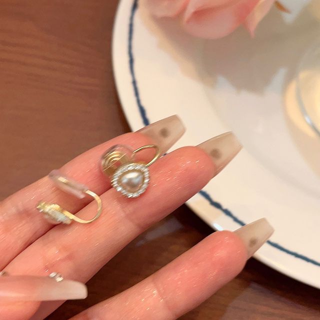 / Pearl Rhinestone Stud Faux Earring Clip-On Heart