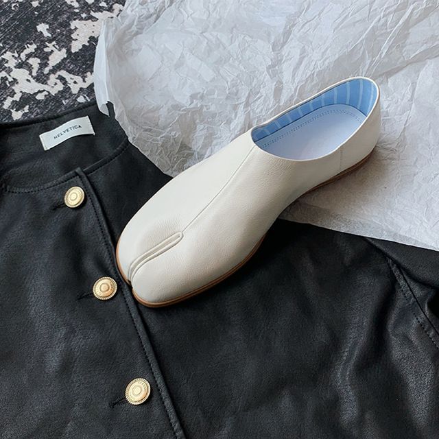 Plain Flats