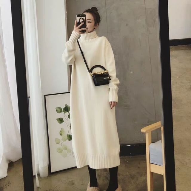 Long-Sleeve Plain Midi Sweater Turtleneck Dress