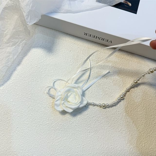 Rose Ribbon Choker