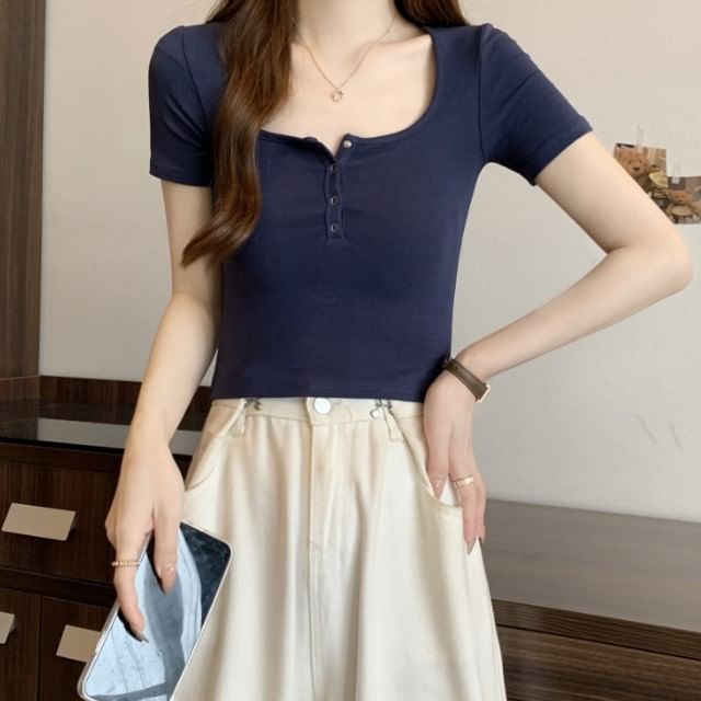 Short-Sleeve Plain Tee Henley