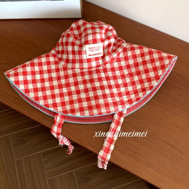 Gingham Bucket Hat Strap Chin With