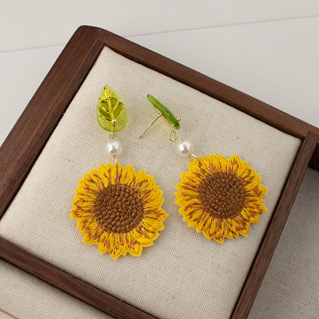 Drop Earring Crochet Sunflower / Clip-On