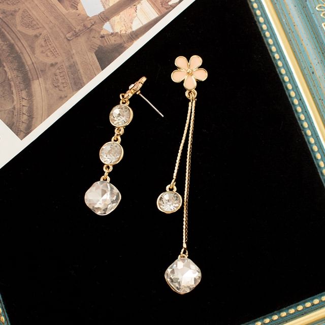 Alloy Dangle Rhinestone Earring Asymmetrical Floral