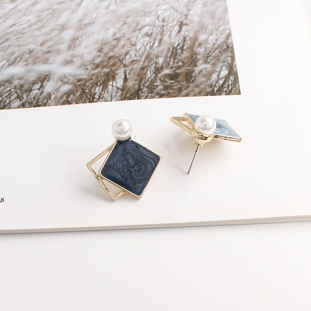 Stud / On Clip Pearl Geometric Earring Faux