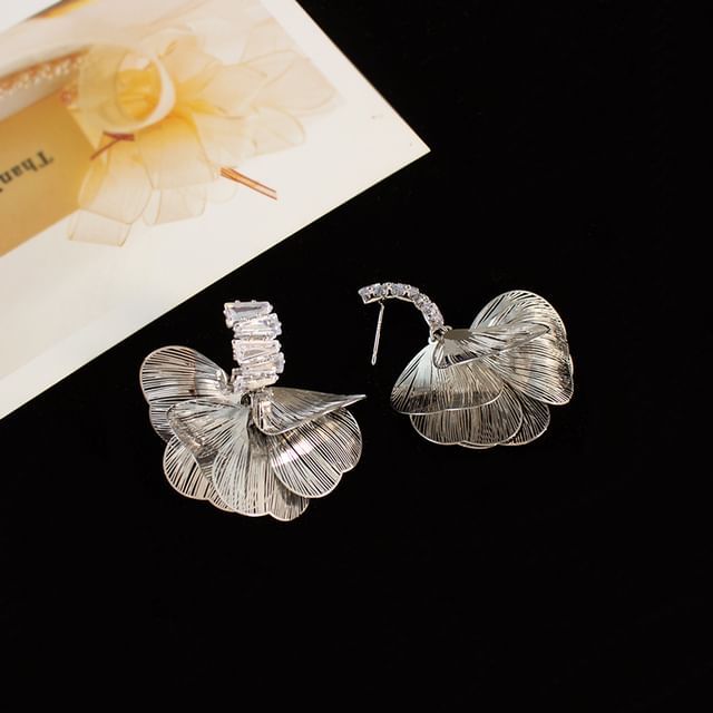 / Clip Petal Drop Earring Rhinestone On