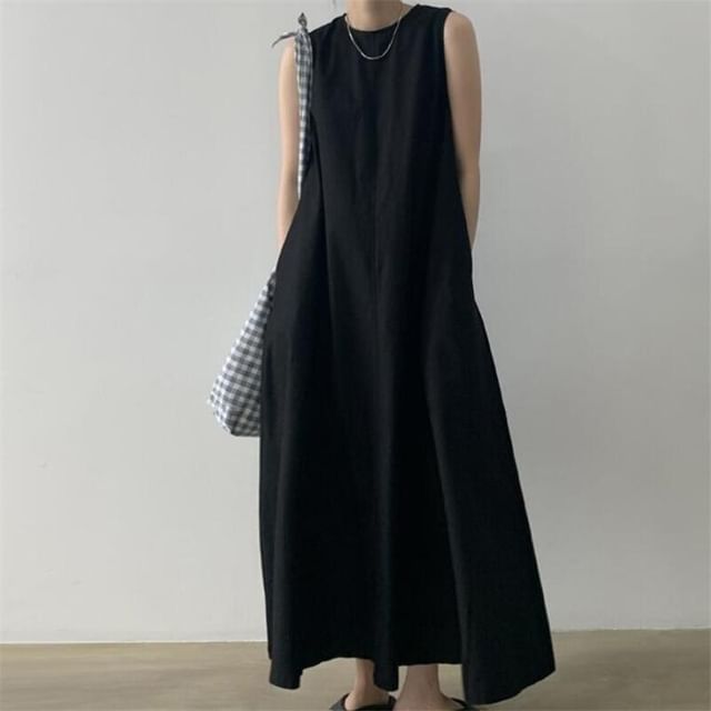 Crew Neck Sleeveless A-Line Maxi Dress