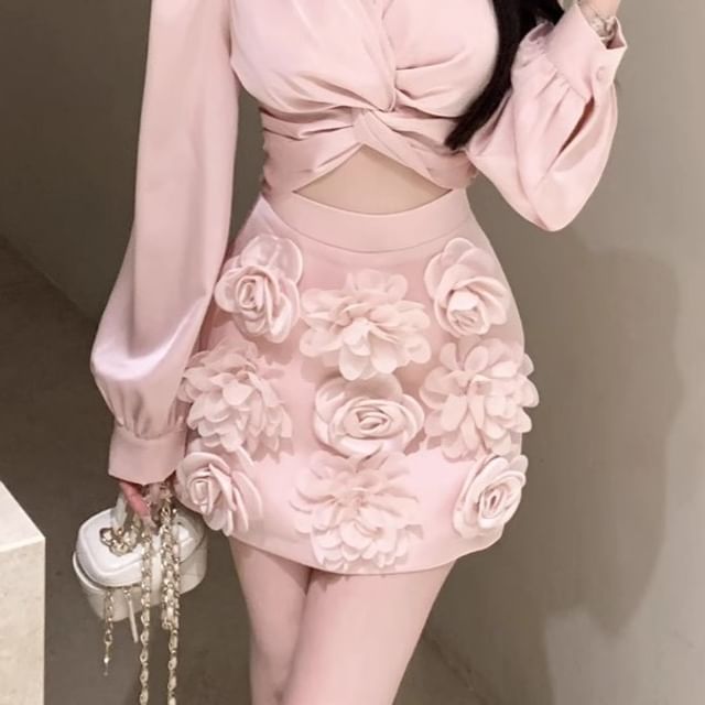 V-Neck Long Floral Sleeve Rise / High Crop Pencil Mini Applique Plain Skirt Ruched Blouse