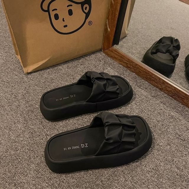 Slide Faux Platform Leather Ruched Sandals Plain