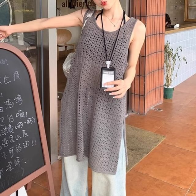Knit Hem Slit Sleeveless Plain Top
