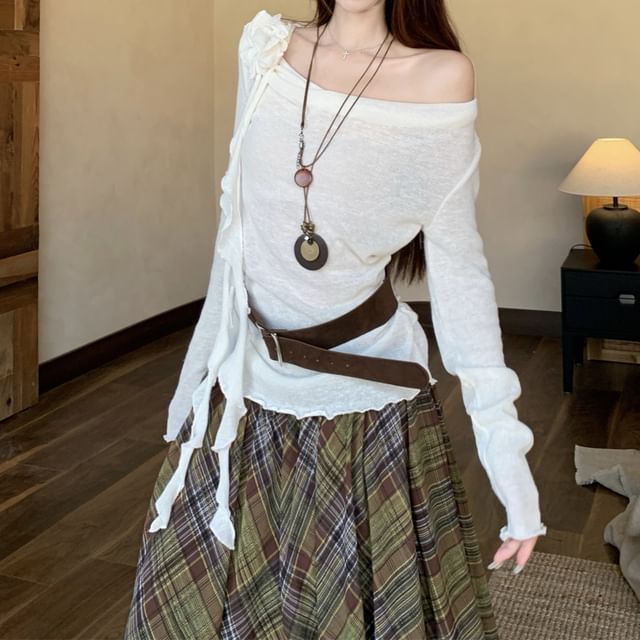 Scoop Neck Ruched Tee with Plaid Maxi Skirt and Belt Set