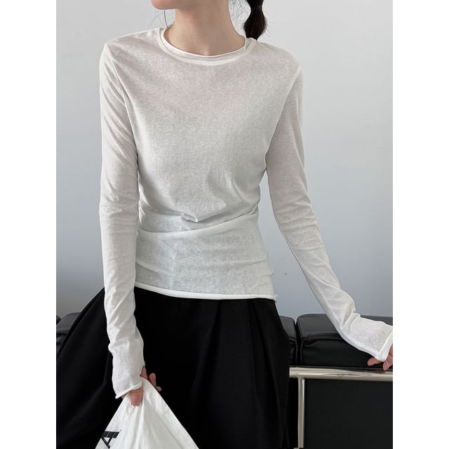 Round-Neck Long-Sleeved Slim-Fit Tee