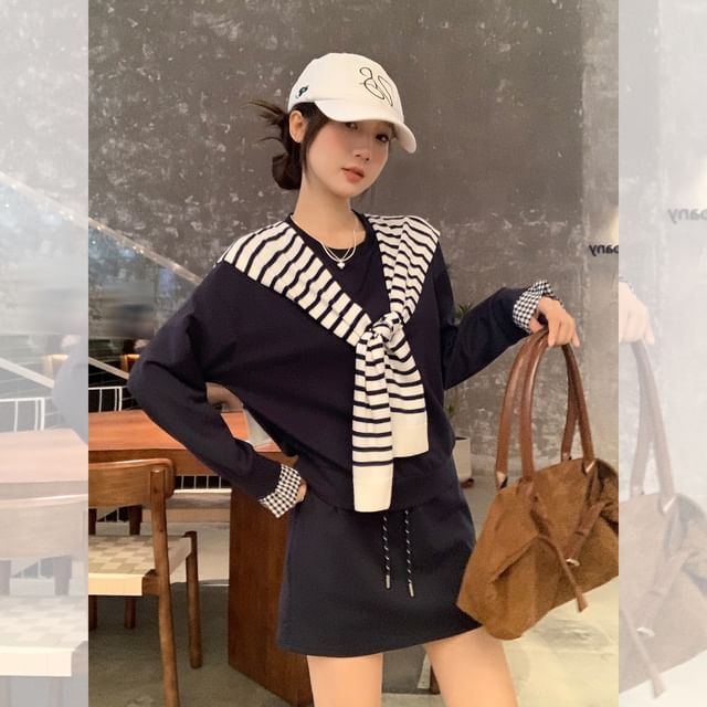 Striped Shawl + Plain Crewneck Pullover