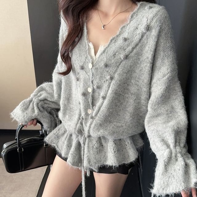 Eyelet Lace Cami Top / V-Neck Long Sleeve Bobble Sweater