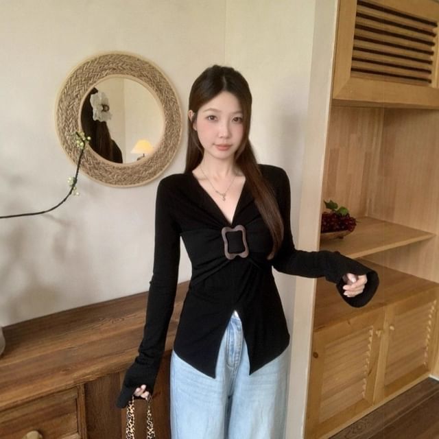 Plain Notch Neck Buckled Slit Slim Fit Long-Sleeve T-Shirt