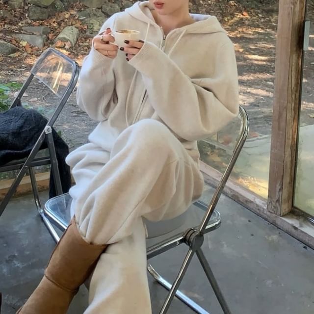 Zip Hoodie and Drawstring Wide-Leg Sweatpants Ensemble