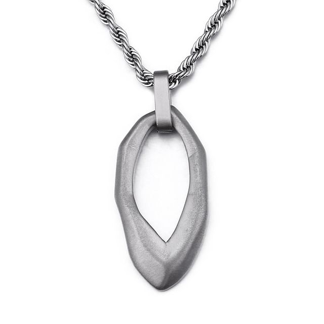 Hollow Oval Pendant Necklace