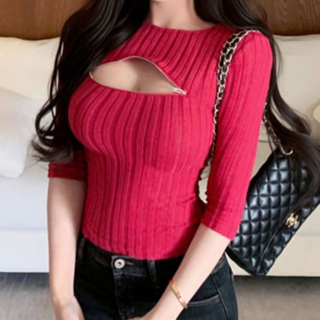Elbow-Length Crewneck Cutout Knit Top