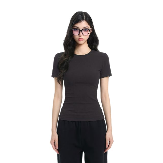 Crew Neck Basic Tee with Short Sleeves