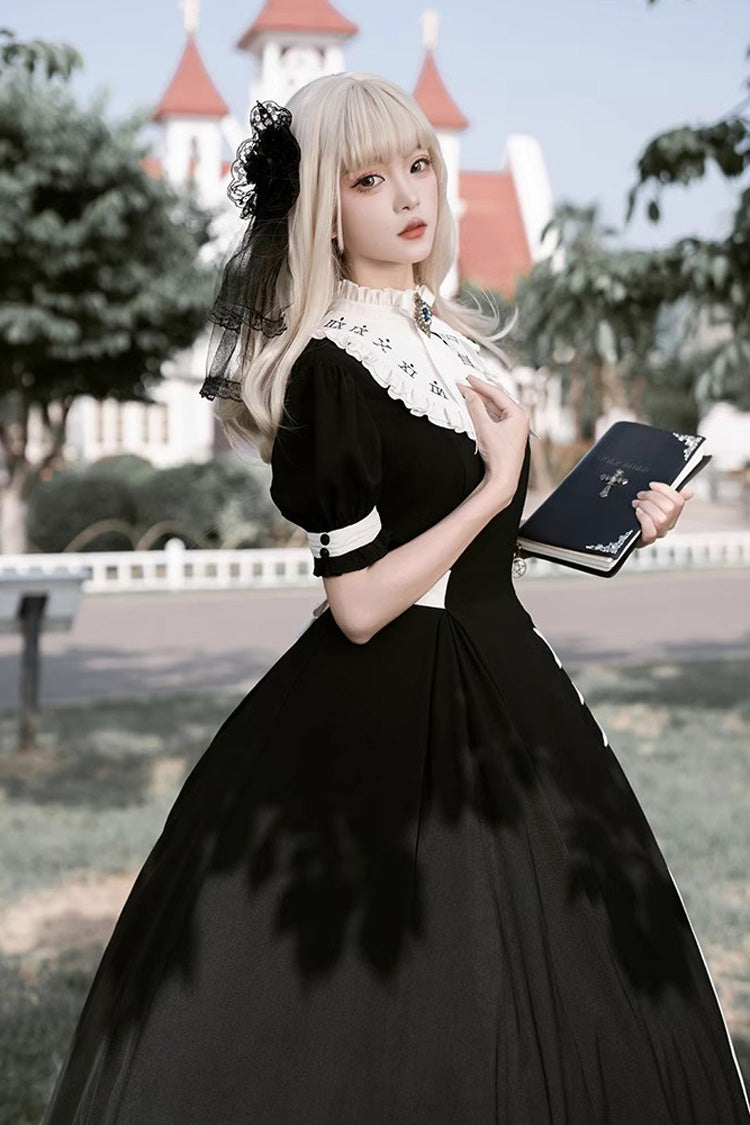 Monochrome Color-Blocked Gothic Dress with Detachable Embroidered Faux Collar
