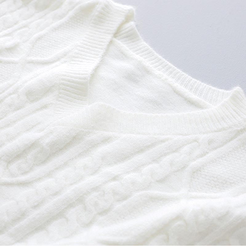 Elegant White Knit Sweater Vintage Embroidery Pleated Skirt