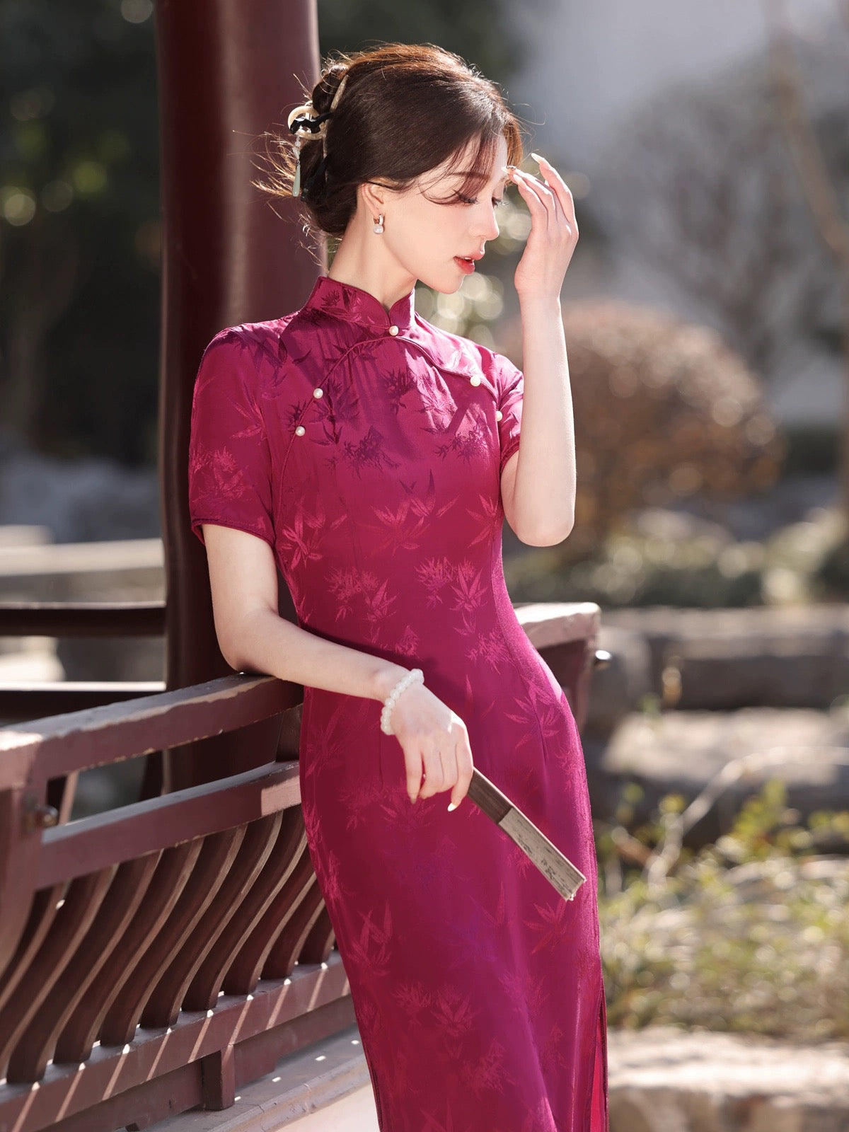 Rose Red Embodies Cheongsam