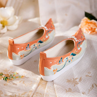 Sweet Retro Pearl Decor Floral Embroidery Shoes