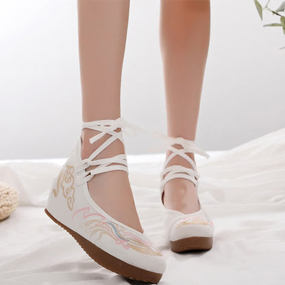 Elegant Cloud Embroidery Canvas Flats Shoes