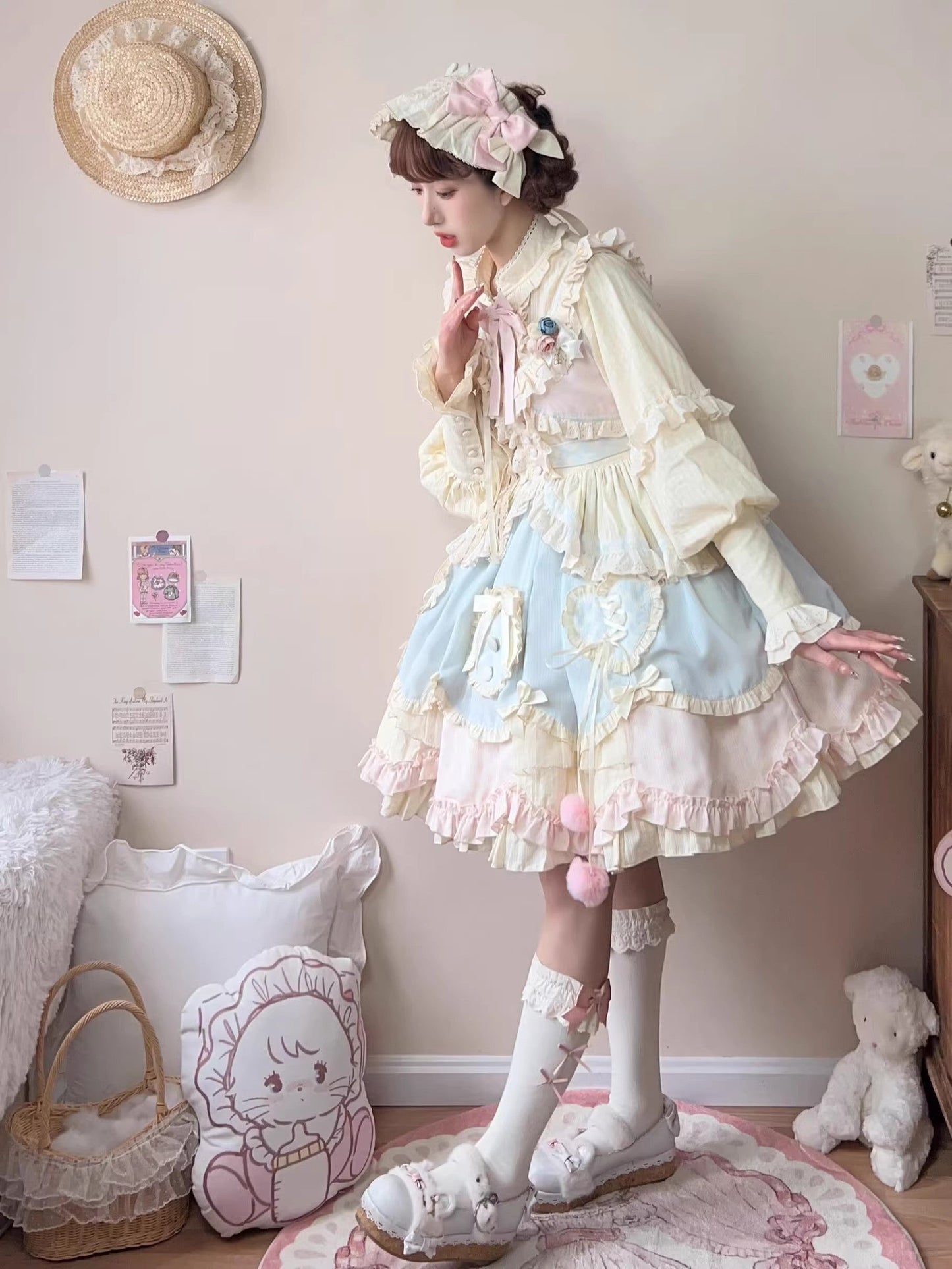 Short Version Sweet Lolita JSK with Lace and Bow