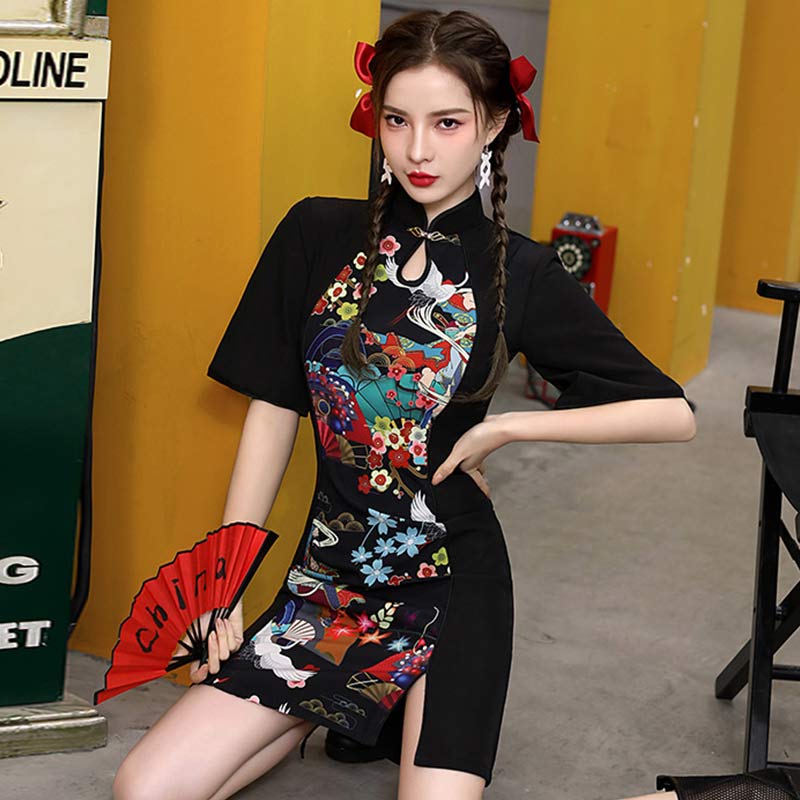 Charming Colorful Print Short Sleeve Cheongsam Dress