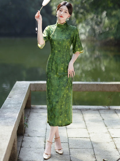 Elegant Green Cheongsam Dress