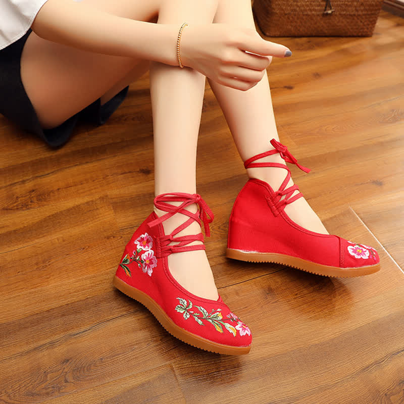 Retro Floral Embroidery Lace Up Flats Shoes