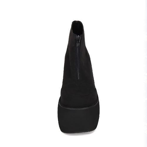 Classic Lolita Platform Boots with Front Zipper in Black